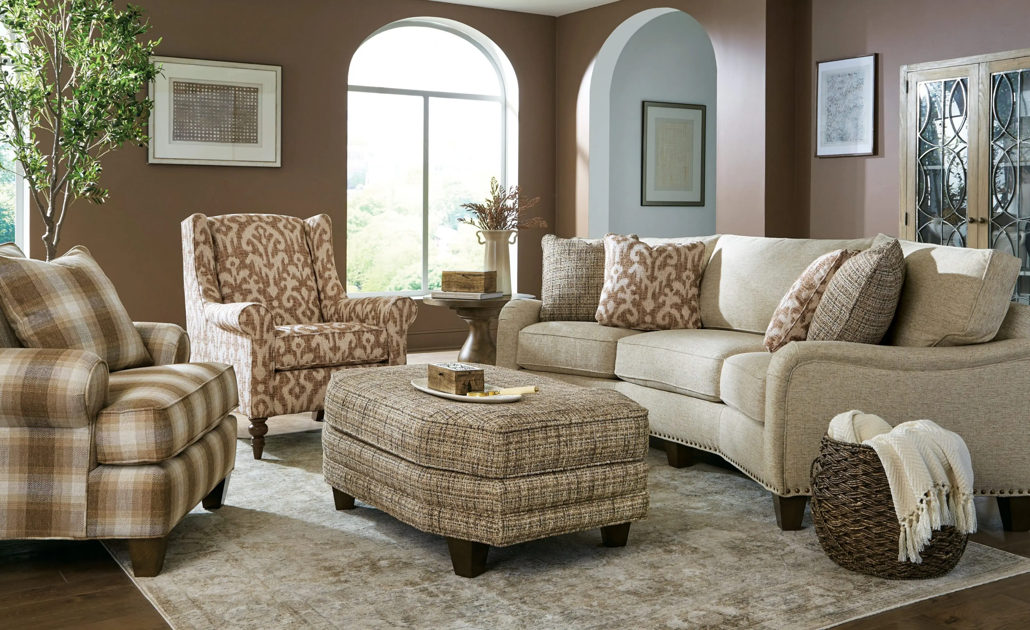 C9 Sofa - Image 4